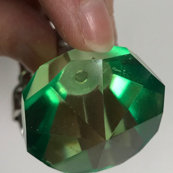 NWT Avon Lightup Birthstone Keychain Emerald - Picture 5 of 11